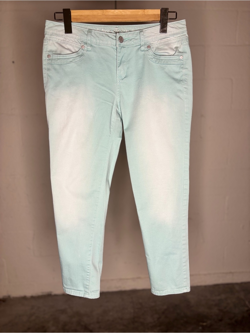 Simply Vera-Vera Wang Women's Light  Ankle Cropped Pants (US) Size 4